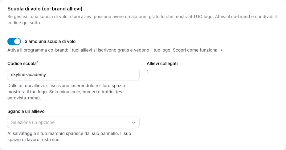 Profilo organizzazione → Scuola di volo: il tuo codice e il conteggio in tempo reale degli allievi collegati.
